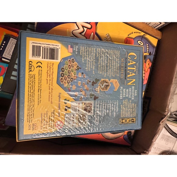 Settlers of Catan Inns and Knights + Seafarers expansion packs - Picture 3 of 5